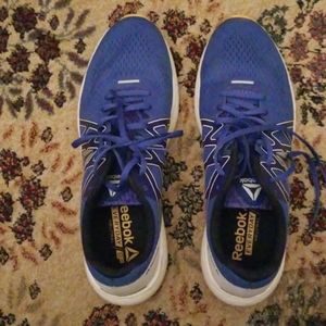 Reebok Floatride Energy Sneaker Worn Once, No box